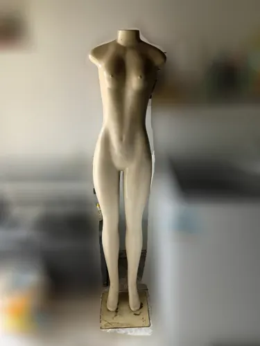 Manequim Feminino para Roupas
