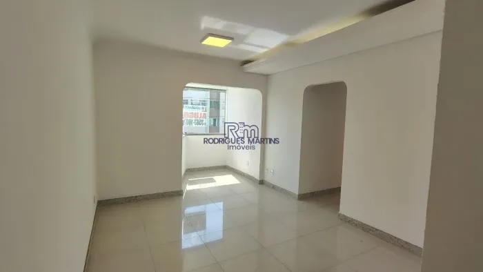 APARTAMENTO 3 QUARTOS, ELEVADOR, CAIÇARA