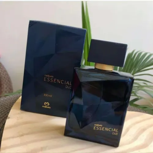 Perfume Essencial Oud. Natura. Entregamos em Belem e Ananindeua.