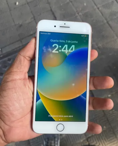Vendo IPhone 8 Plus 70 % bateria tá impecável 