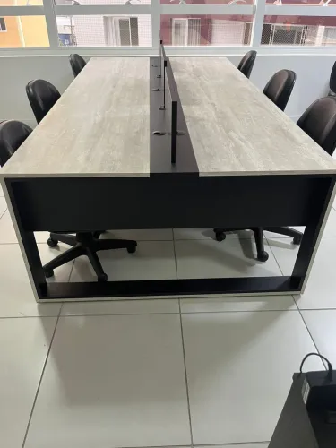 Linda bancada 06 lugares com cadeiras