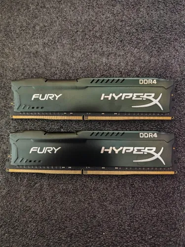 Memória RAM Kit 16GB (2x8GB) HyperX Fury DDR4 2400MHz CL15 - Excelente Estado
