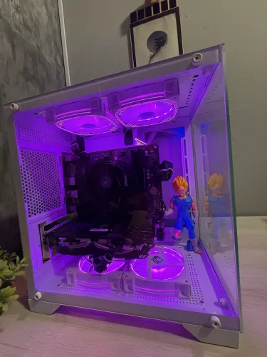 PC GAMER - BRANCO