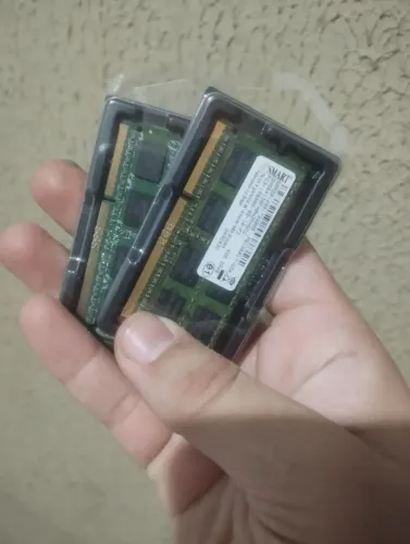 2 MEMÓRIAS RAM DE 4 GB 1333 MHz