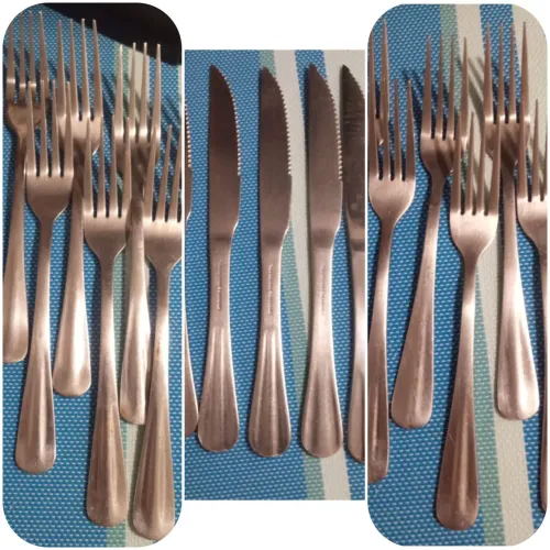 Garfos  e faca de almoço - 2,5 (cada)