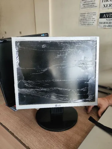 Monitor ,LG 17'