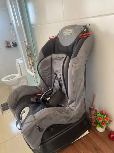 Cadeirinha infantil para carro