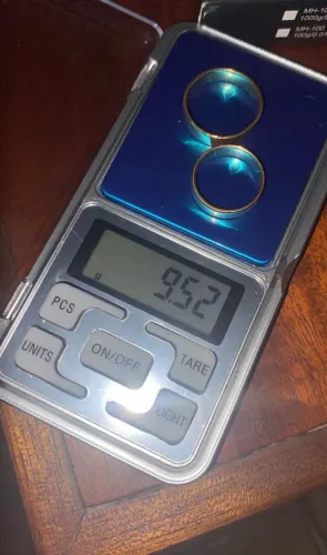 2 Alianças em ouro 