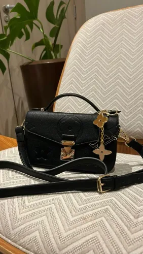 Bolsa Feminina Estilo LV Pequena Premium - Elegante, Moderna e Versátil