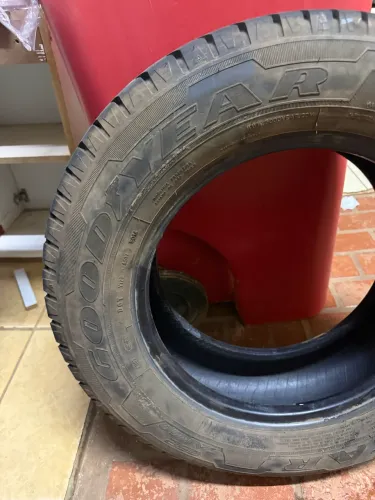 Pneu 225/65-16