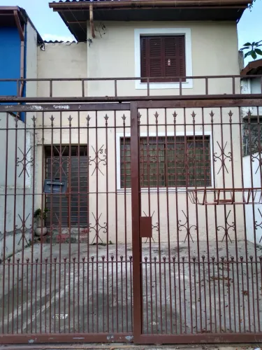  Kitnet / Quarto para Alugar em Santo Amaro - Perto do Metrô!