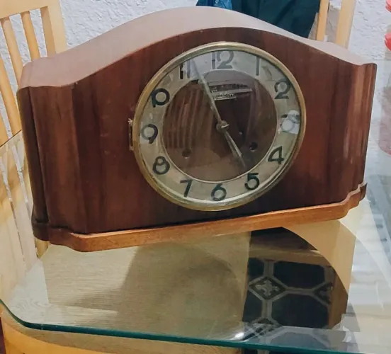 Relógio antigo ano de fabricação 1948