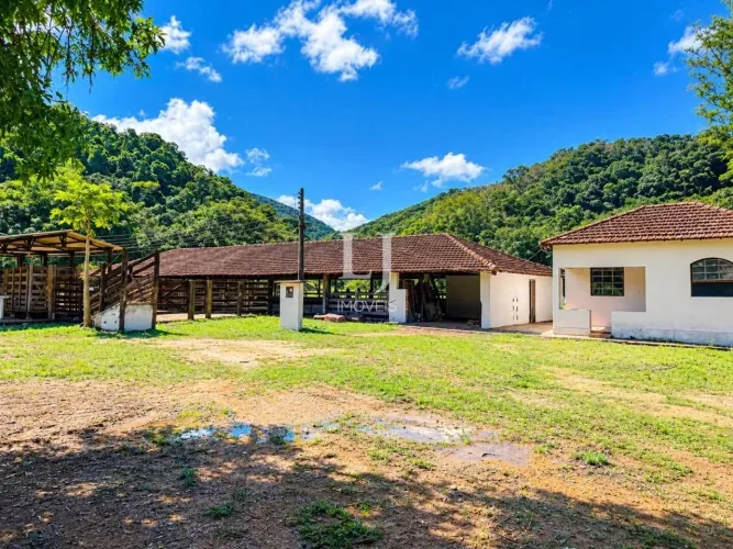 Fazenda à venda com 50 alqueires, 2.420.000m² em Silva Jardim, por R$ 8.500.000 - Rio de J