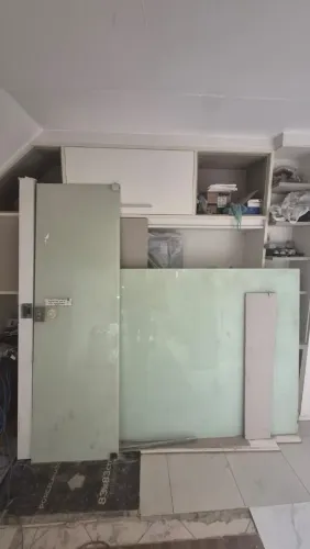 Painel em vidro para janelas ou acabamento