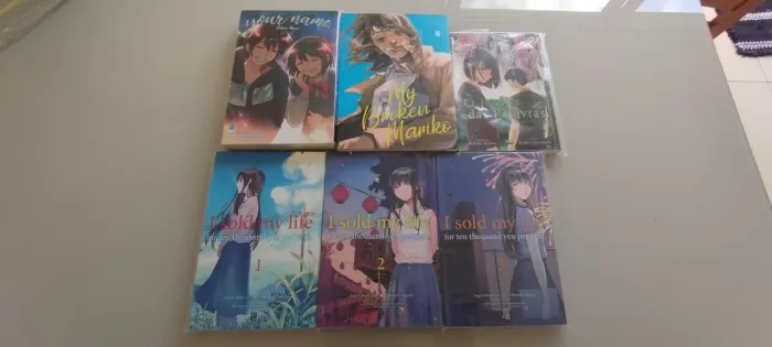 Mangás Your Name + I Sold My Life + outros