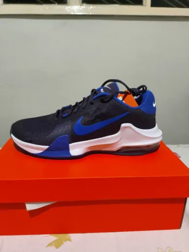 Tênis Nike impact 4