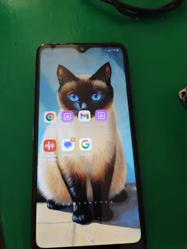 Celular LG usado perfeito