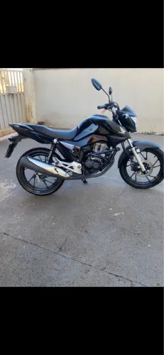 Titan 160