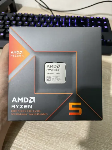 Processador AMD Ryzen 5 8600G, 4.3GHz (5.0GHz Turbo) AM5, Com Cooler AMD