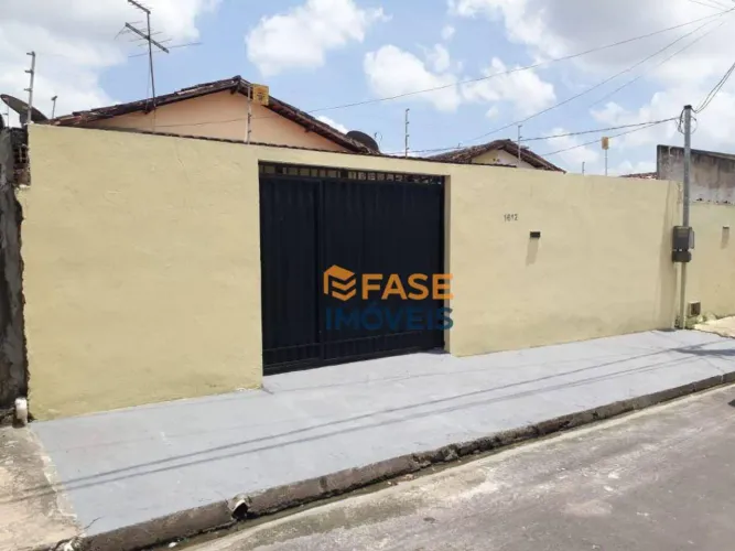 Casa com 2 dormitórios à venda, 70 m² por R$ 250.000,00 - Coqueiro - Ananindeua/PA