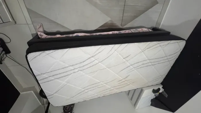 Cama solteiro com auxiliar