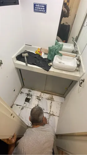 Eletricista e pintor