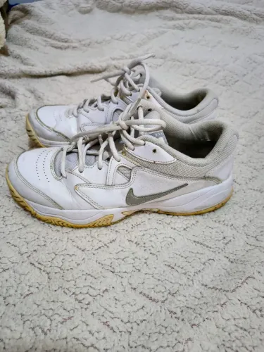 Vendo tênis da Nike número 40
