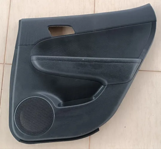 Forro de porta traseiro direito Hyundai i30 2012