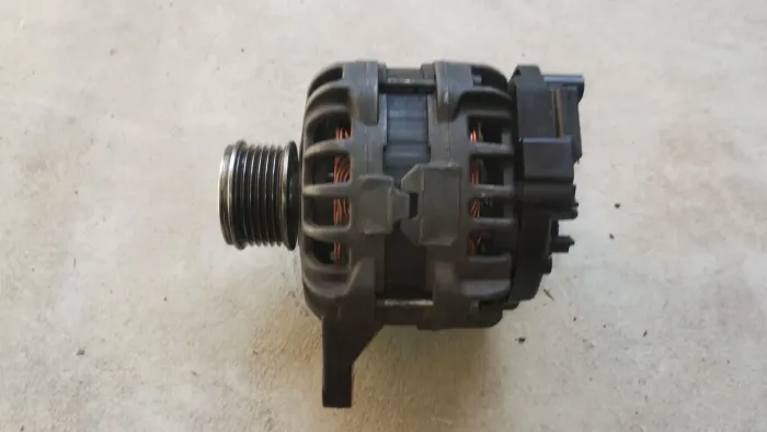 Vendo barato alternador Iveco dayli
