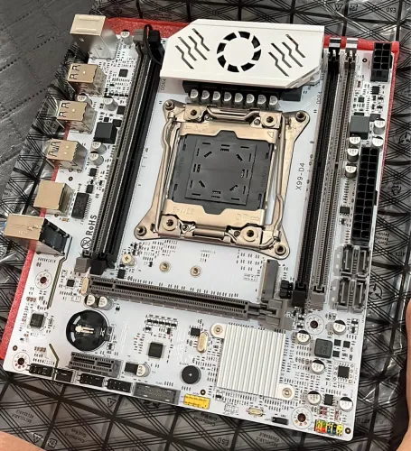 Placa mãe qiyida d4 + Intel Xeon e5 2667 v4