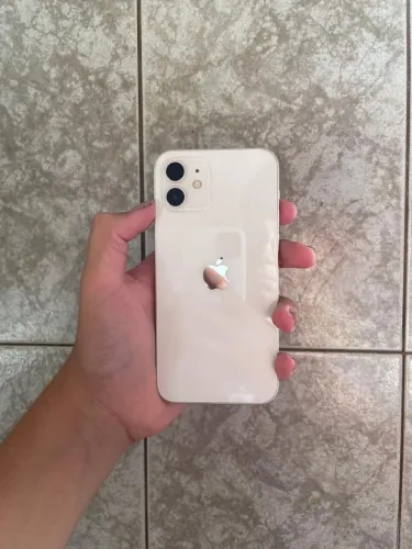 iPhone 12 branco