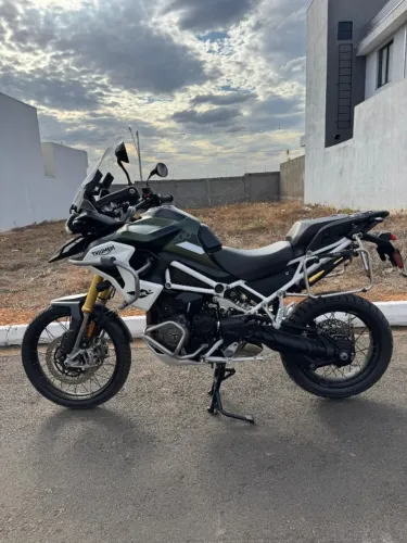 TRIUMPH / TIGER 1200 PRO SUPER CONSERVADA 2023