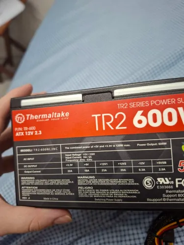 Fonte de pc, 600w, bivolt. Queimada. Thermaltake