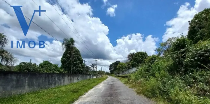 Terreno com igarapé para sitio, na BR 174, km 07, Amazonas
