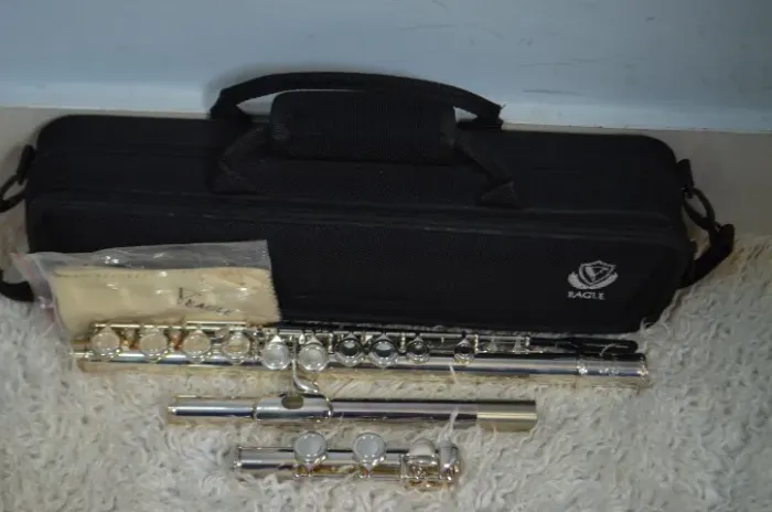 Flauta Transversal EAGLE FL 03S - Banhada a Prata ((( Novinha )))