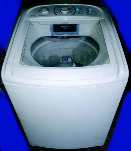 .Máquina de Lavar Electrolux 13kg