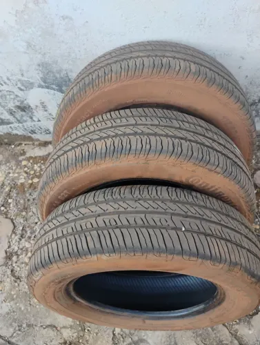 Vendo 03 pneus 175/65R14 