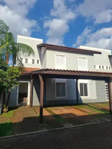 Sobrado para venda possui 138 metros quadrados com 3 quartos em Chácara Primavera - Campin