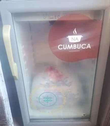 Vende-se 1 frigobar Venax 100 litros 
