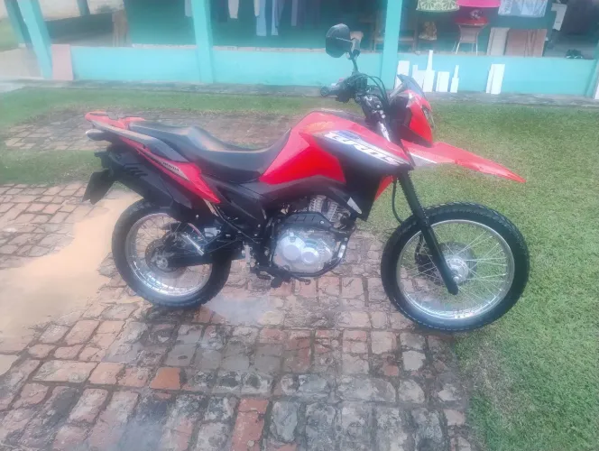 Vendo Honda Bros 160 único dono 