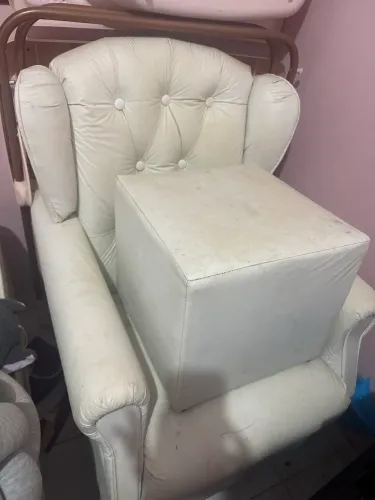 Vendo cadeira de amamentação