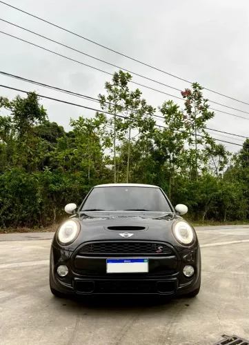 Mini Cooper S 2.0 Turbo 16V 3P Aut. 2015
