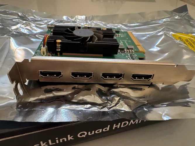Placa de Captura Blackmagic DeckLink Quad HDMI Recorder 4K