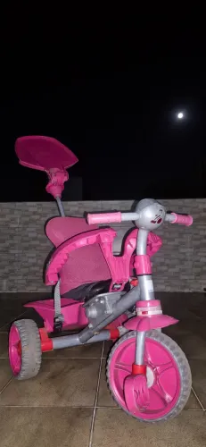 Triciclo Infantil Bandeirante Passeio e Pedal Rosa com Empurrador