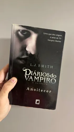 Diários do Vampiro: Anoitecer