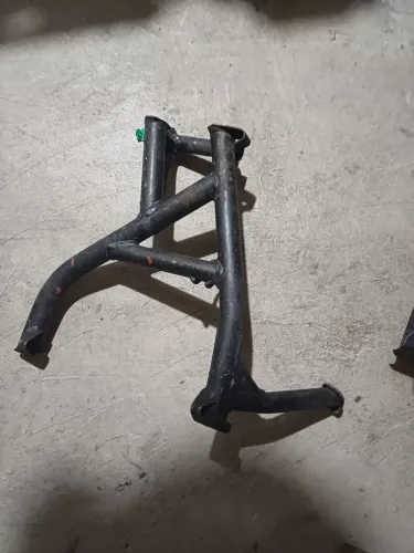 Cavalete Bandit e Burgmam 125