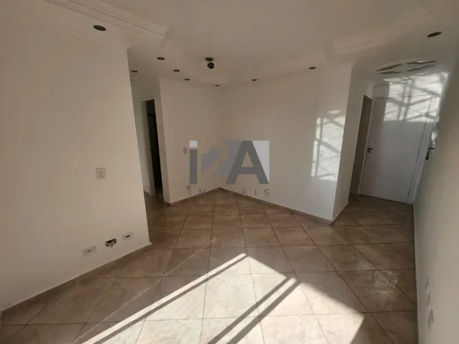 Apartamento com 62 metros, 3 dormitórios, varanda, lazer - 1 vaga - Vila Yara