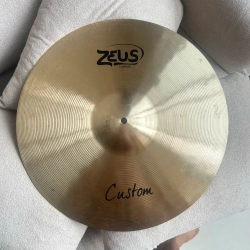 Crash Zeus Custom 18