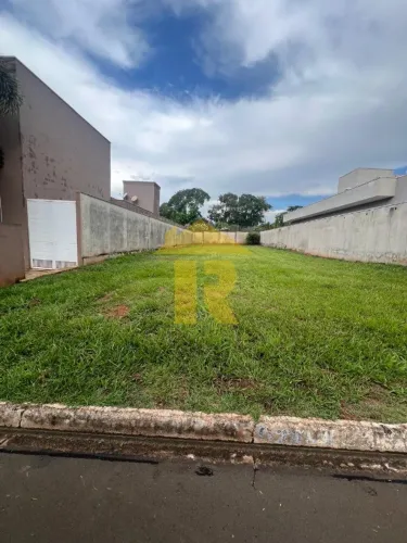 Terreno em Condomínio à Venda em São José do Rio Preto - Bairro Loteamento Recanto do Lago