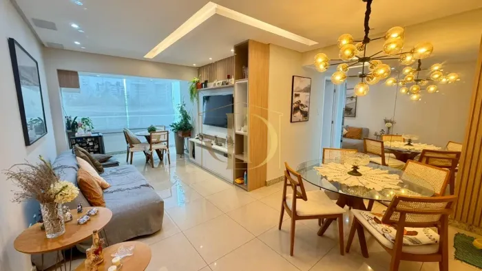 CIDADE JARDIM Vendo apartamento finalmente decorado, com 88 m², 3/4, nascente, com infraes